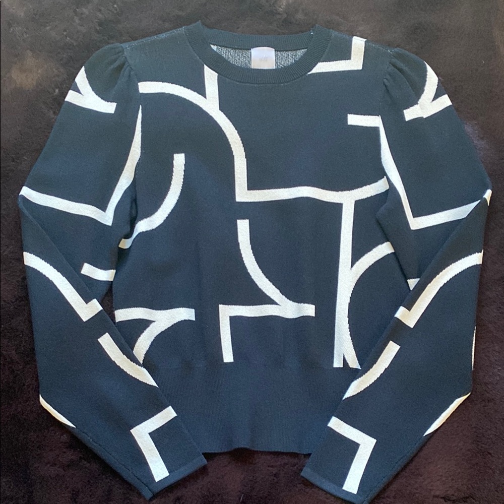 H&M Black and White Graphic Sweater